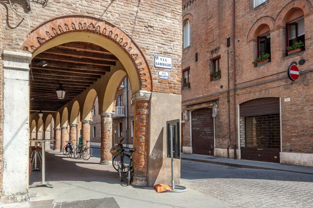 Ferrara Mercato Fancy Studio Екстериор снимка